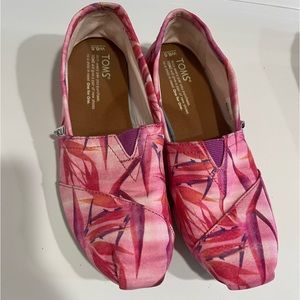 Toms. size 6.5